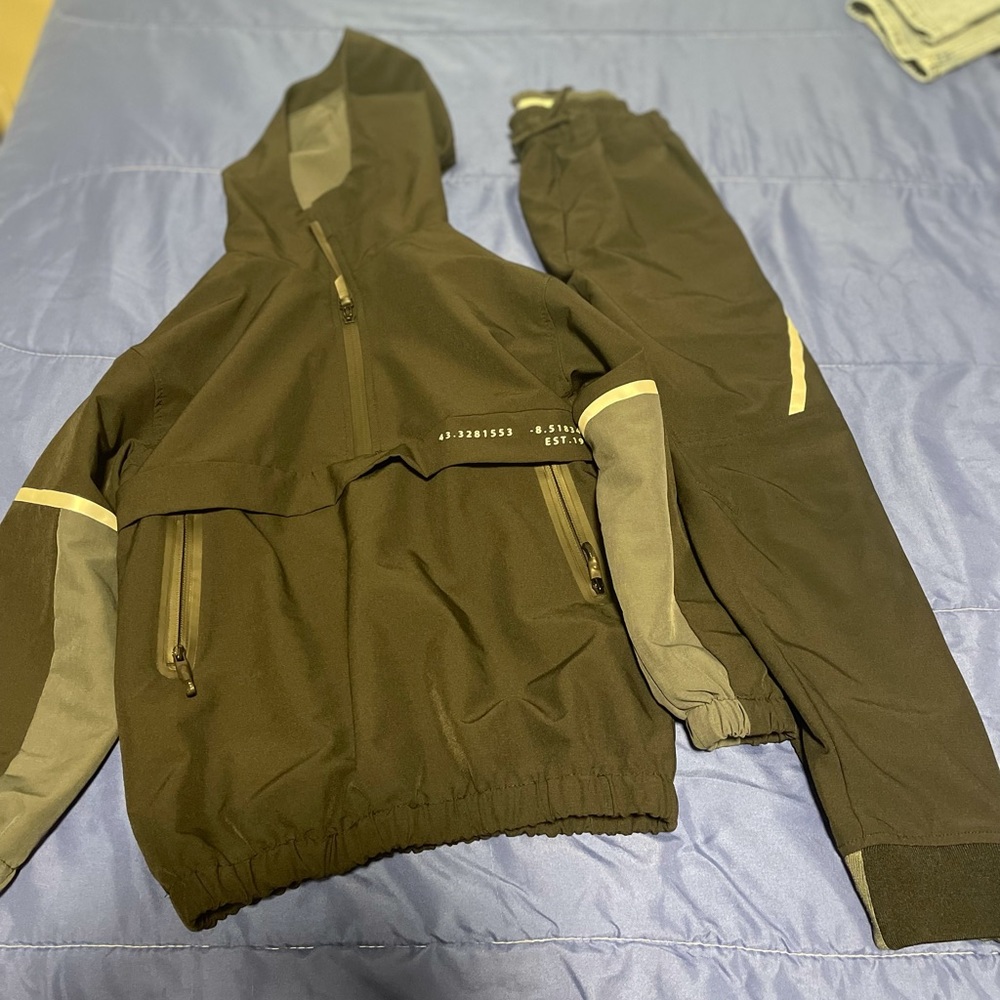 Jogging suit